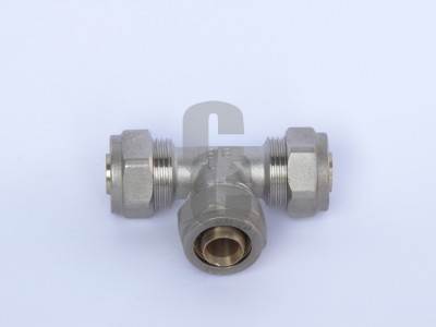 Адаптор троен ф20х20х20                                                                                                                                                                                                                                                                                     